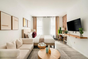 240-10 New Modern Studio UES W&D